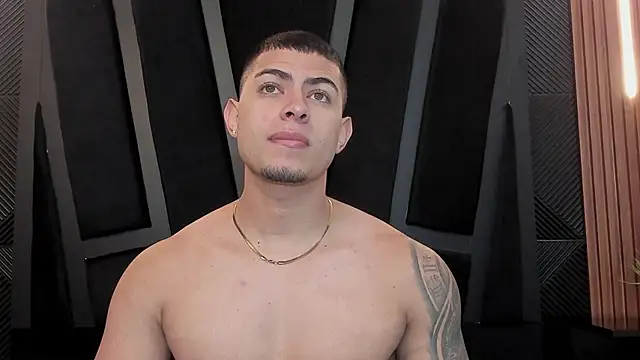 marco garciia  online show from September 18, 2025, 11:18 pm