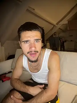 los freaky online show from September 20, 2025, 8:32 pm