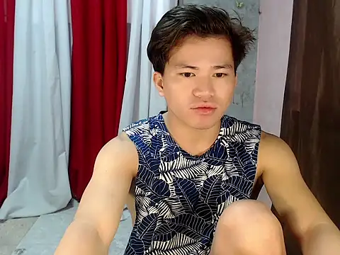 Snapshot of Mackycums chatting on July 20, 2026, 12:36 am Mackycums online show from July 20, 2026, 12:36 am