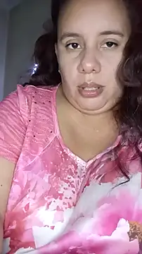 Snapshot of luzdanna chatting on October 1, 2025, 3:12 am luzdanna online show from October 1, 2025, 3:12 am