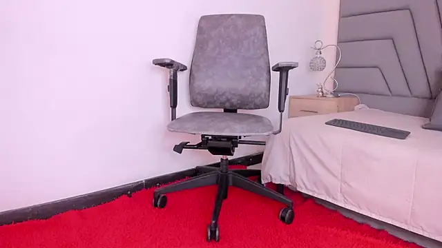 Maia 520 online show from April 8, 2026, 5:57 pm