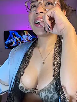 megansan  online show from October 10, 2025, 12:48 pm