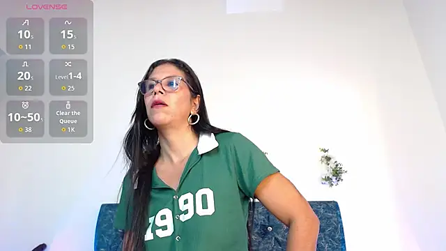 biianca 1 online show from September 28, 2025, 4:56 pm