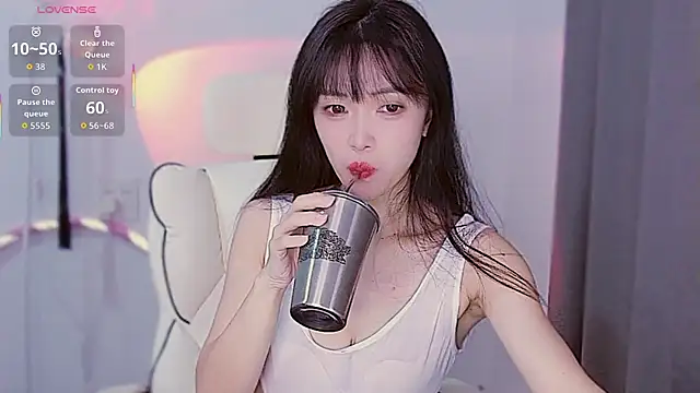 Snapshot of XiaoNana_ chatting on November 15, 2025, 8:55 am XiaoNana online show from November 15, 2025, 8:55 am