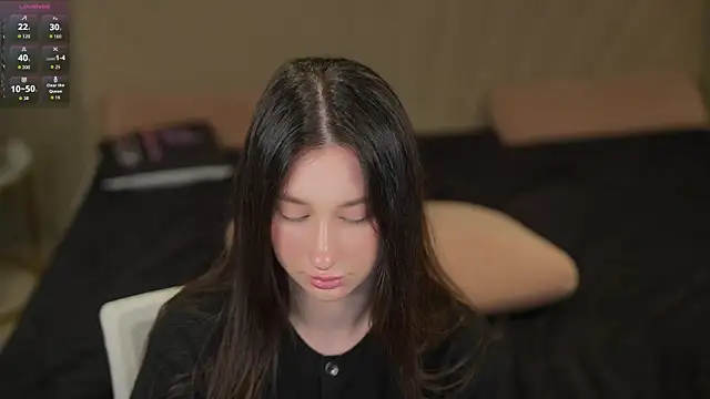 Snapshot of Jenny_Bliss chatting on December 3, 2025, 11:30 am Jenny Bliss online show from December 3, 2025, 11:30 am