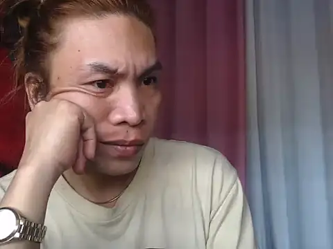 Snapshot of YourTopweng chatting on February 4, 2026, 7:36 am YourTopweng online show from February 4, 2026, 7:36 am