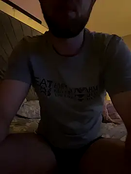 naughtycoupl98 online show from September 18, 2025, 12:01 am