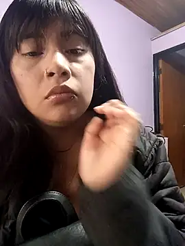 Dulce Pettit online show from October 27, 2025, 12:53 pm