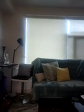 Snapshot of Caramel_Lights chatting on November 30, 2025, 8:35 pm Caramel Lights online show from November 30, 2025, 8:35 pm