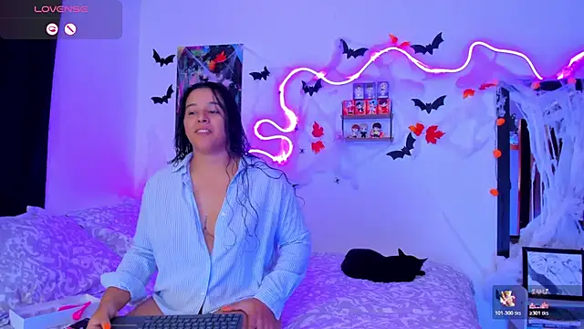 Dilan and Mia online show from October 18, 2025, 6:52 pm