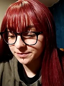 Aurora blaack online show from March 31, 2026, 4:35 am