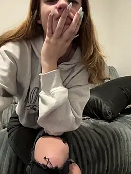 SeccySerena online show from October 18, 2025, 5:35 pm