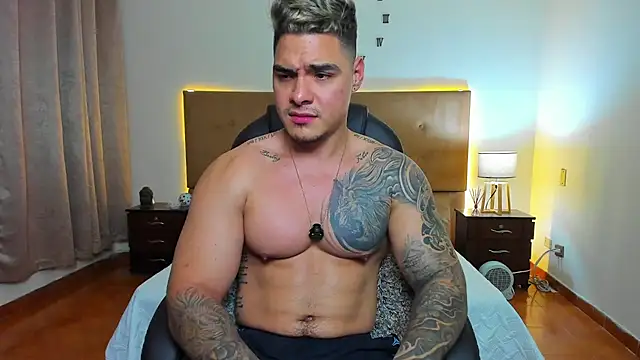 Snapshot of Steven_Velez chatting on September 10, 2025, 1:05 am Steven Velez online show from September 10, 2025, 1:05 am