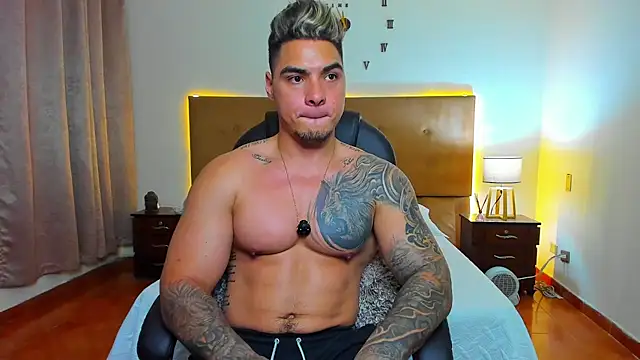 Snapshot of Steven_Velez chatting on September 12, 2025, 1:28 am Steven Velez online show from September 12, 2025, 1:28 am