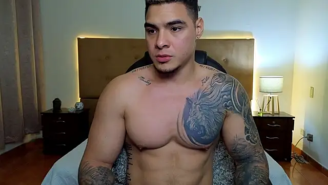 Snapshot of Steven_Velez chatting on September 19, 2025, 12:45 am Steven Velez online show from September 19, 2025, 12:45 am