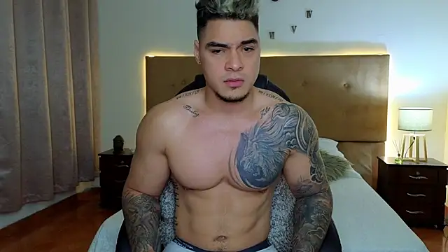 Snapshot of Steven_Velez chatting on September 29, 2025, 12:05 am Steven Velez online show from September 29, 2025, 12:05 am