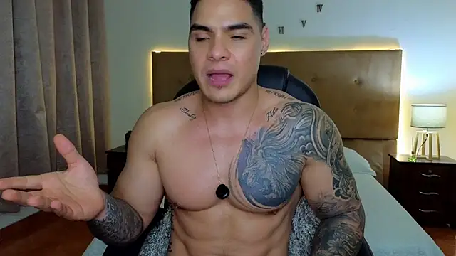 Snapshot of Steven_Velez chatting on October 17, 2025, 9:01 am Steven Velez online show from October 17, 2025, 9:01 am