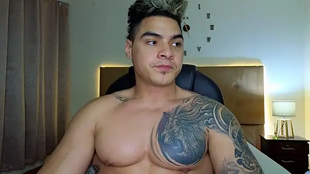 Snapshot of Steven_Velez chatting on October 21, 2025, 2:12 am Steven Velez online show from October 21, 2025, 2:12 am