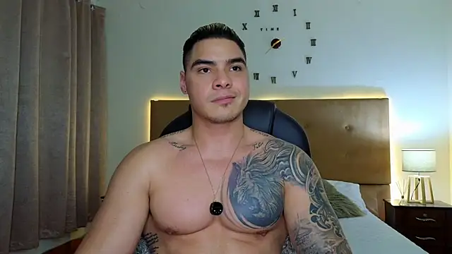 Snapshot of Steven_Velez chatting on October 26, 2025, 12:27 am Steven Velez online show from October 26, 2025, 12:27 am