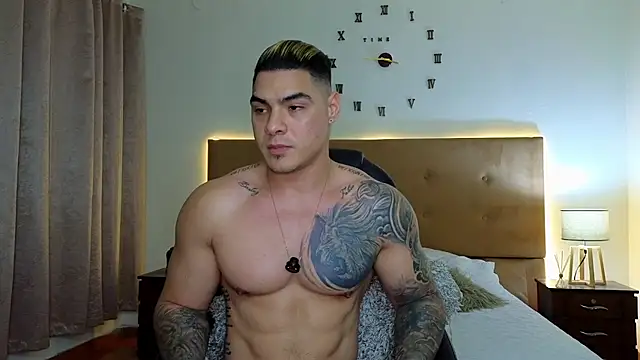 Snapshot of Steven_Velez chatting on October 29, 2025, 12:35 am Steven Velez online show from October 29, 2025, 12:35 am