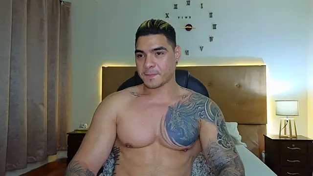 Snapshot of Steven_Velez chatting on November 11, 2025, 12:32 am Steven Velez online show from November 11, 2025, 12:32 am