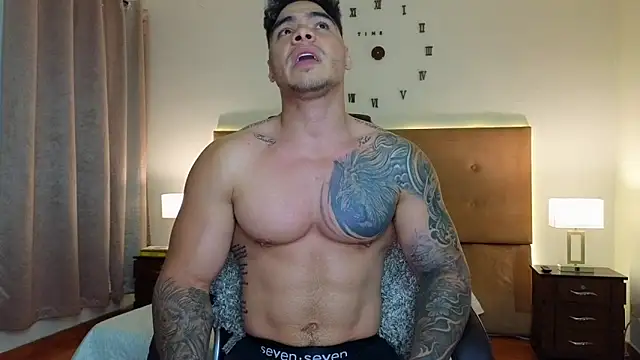 Snapshot of Steven_Velez chatting on February 7, 2026, 12:25 am Steven Velez online show from February 7, 2026, 12:25 am