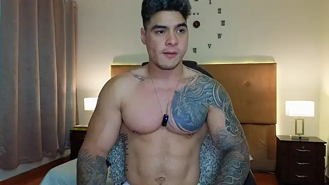 Snapshot of Steven_Velez chatting on February 8, 2026, 12:47 am Steven Velez online show from February 8, 2026, 12:47 am