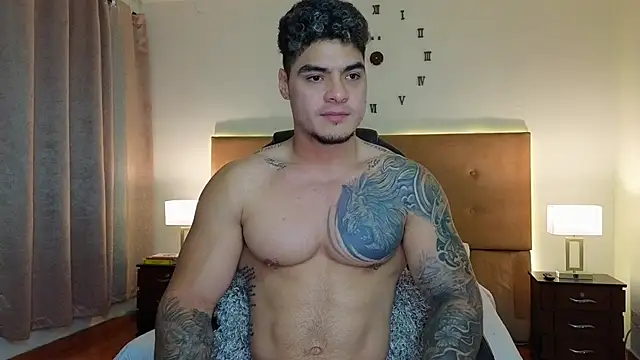 Snapshot of Steven_Velez chatting on March 2, 2026, 11:33 pm Steven Velez online show from March 2, 2026, 11:33 pm