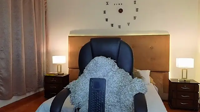 Steven Velez online show from April 18, 2026, 2:15 am