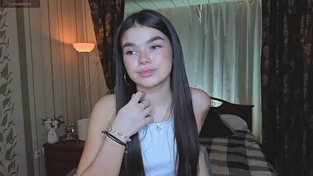 HollisHearl online show from September 10, 2025, 9:09 am