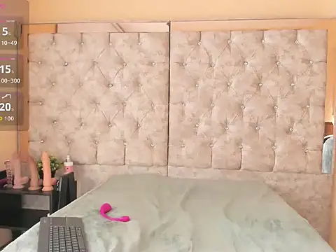 anita toro  online show from December 23, 2025, 10:24 am