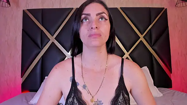 MeganHoffmaan online show from September 16, 2025, 9:05 pm