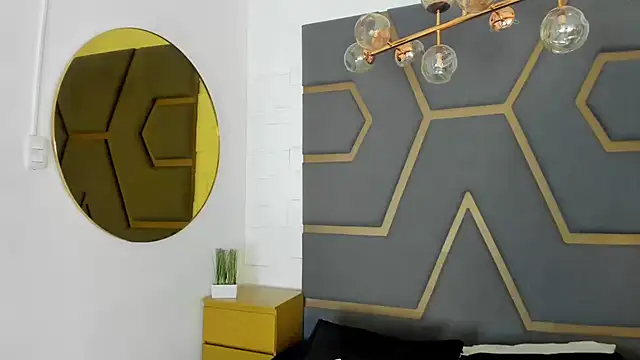 MeganHoffmaan online show from October 7, 2025, 7:22 pm