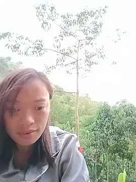Snapshot of optra34 chatting on April 24, 2026, 10:45 pm optra34 online show from April 24, 2026, 10:45 pm