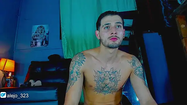 Snapshot of alejo__323__ chatting on October 24, 2025, 2:08 am alejo 323 online show from October 24, 2025, 2:08 am