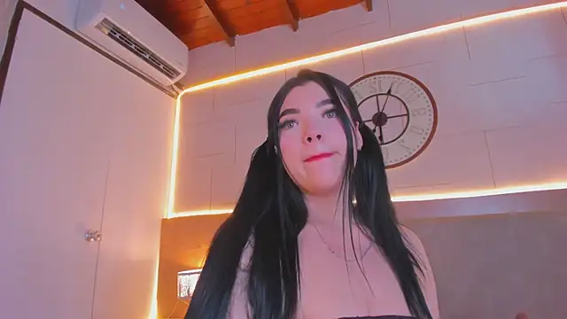 Meloddy Rose online show from April 17, 2026, 3:53 am