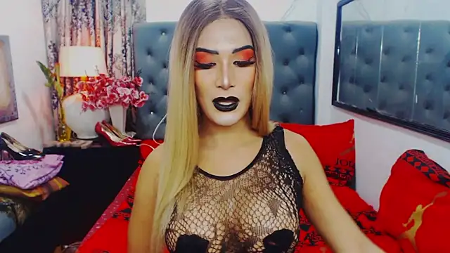 Snapshot of Mistress4fun chatting on March 16, 2026, 5:55 am Mistress4fun online show from March 16, 2026, 5:55 am