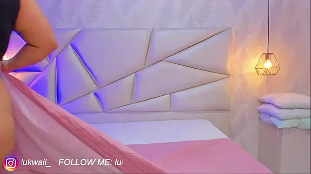 lulukawai16 online show from September 23, 2025, 7:28 pm