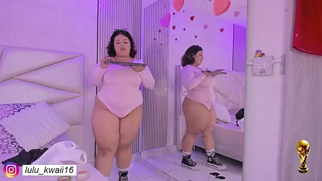 lulukawai16 online show from July 27, 2026, 6:59 pm