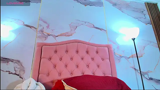 AlyaThompson online show from February 28, 2026, 4:13 am