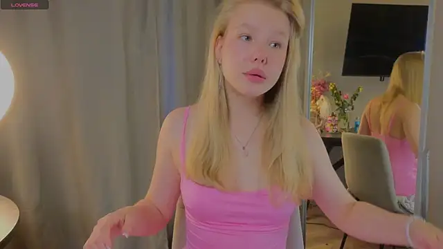 emilyshepar d online show from September 11, 2025, 2:11 am