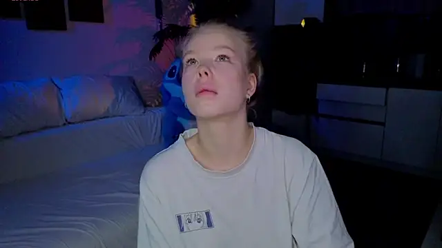 emilyshepar d online show from May 14, 2026, 1:23 am
