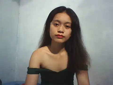 Snapshot of prettymomxoxo chatting on May 28, 2026, 5:49 am prettymomxoxo online show from May 28, 2026, 5:49 am
