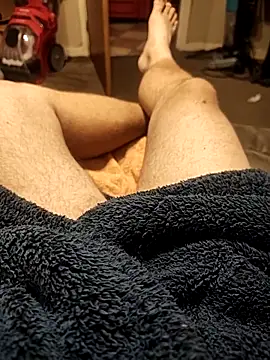 Snapshot of hubbyfun19 chatting on September 10, 2025, 6:02 am hubbyfun19 online show from September 10, 2025, 6:02 am