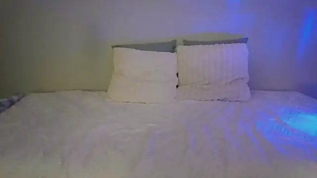 yourgurlfire online show from October 9, 2025, 1:03 am