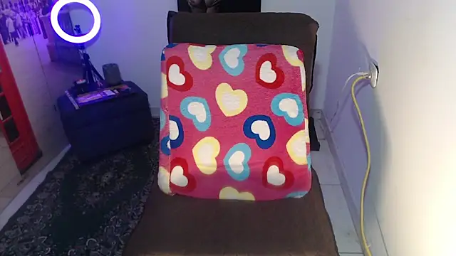 Milf Valeria online show from September 22, 2025, 2:52 pm