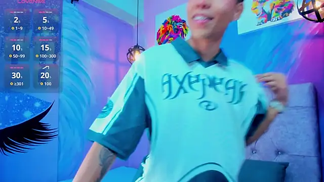 Snapshot of MaxiWildd chatting on March 30, 2026, 6:42 pm MaxiWildd online show from March 30, 2026, 6:42 pm