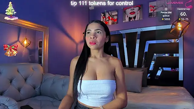 anne-brown13 online show from December 22, 2025, 7:44 pm