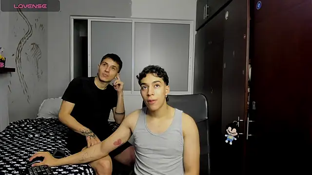 Snapshot of Noxx_starkK chatting on September 15, 2025, 12:32 am Noxx starkK online show from September 15, 2025, 12:32 am