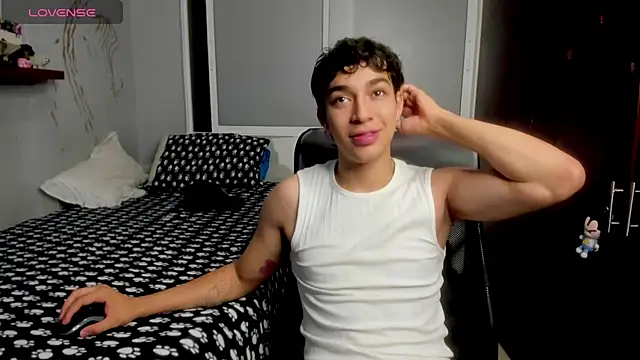 Snapshot of Noxx_starkK chatting on November 24, 2025, 1:49 am Noxx starkK online show from November 24, 2025, 1:49 am